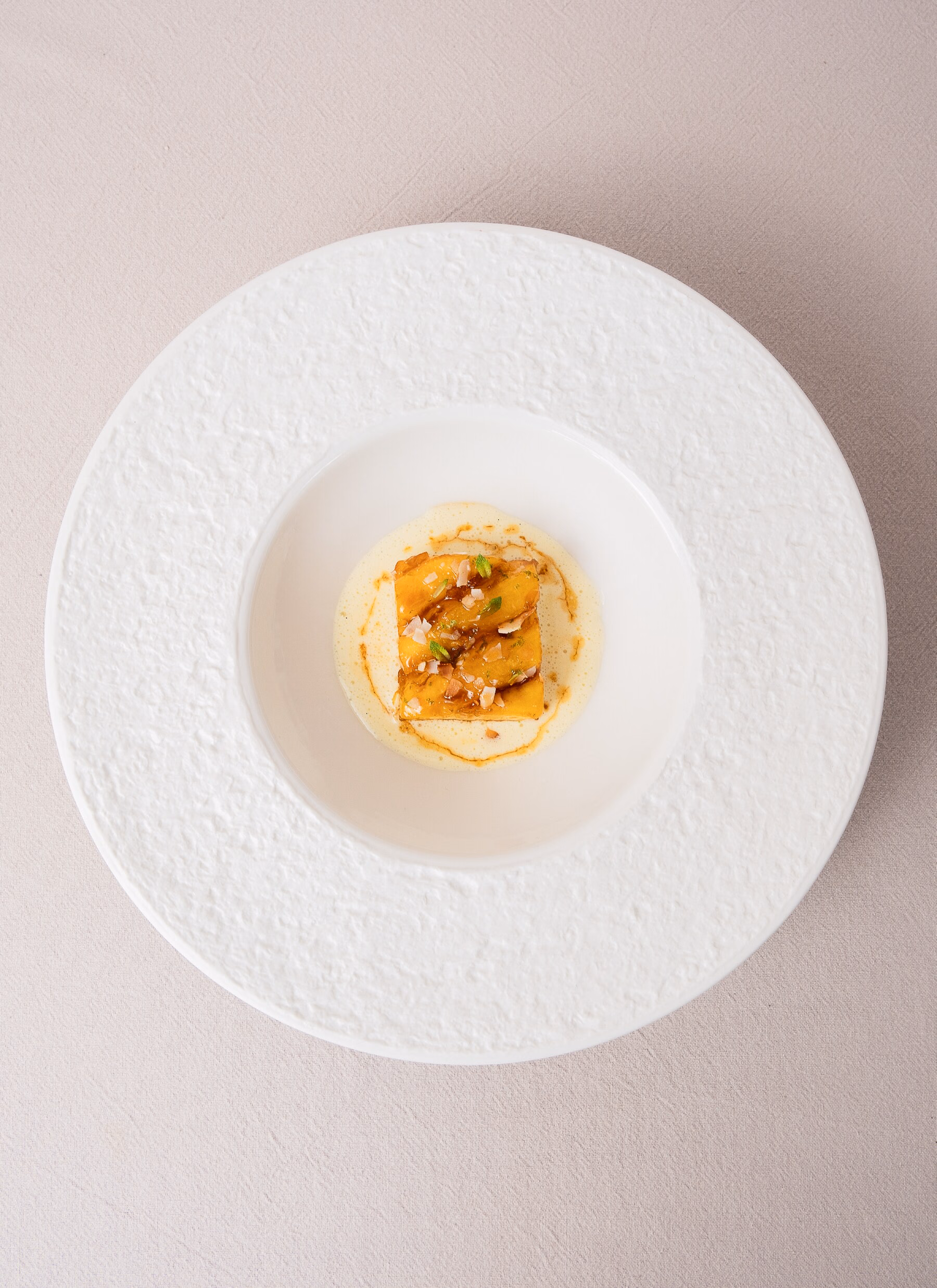 Ananas met crème anglaise, gefotografeerd voor het boek.